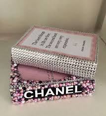 Coco Chanel Quotes Bling Books I Copied This Design From Someone Else For A Bit Of Fun In 2020 Chanel Decor Diy Book Diy Home Decor Projects