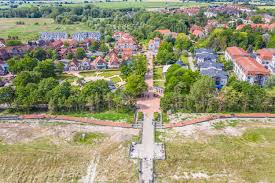 A 5 km stretch of a wide and sandy beach, a boardwalk, restaurants and health spas. Baufortschritt