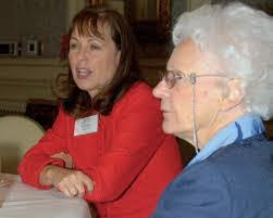 Dina Holman's Instagram, Twitter & Facebook