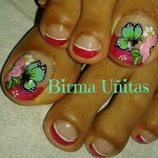 Sin embargo, dejar las uñas hermosas requiere práctica y este es un buen diseño floral para comenzar. Pin De Yaha Hrdz Jnez En Unas Arte De Unas De Pies Unas Pies Decoracion Unas Manos Y Pies