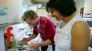 Gordon shows how to impress at a dinner party. Gordon Ramsay S Dinner Party Recipes The F Word With Foxy Games Youtube