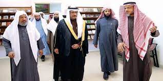 محافظ الزلفي يدشن المرحلة الثانية من دورة رياض الجنة شبكة سما الزلفي fashion academic dress dresses