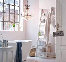 Von der einfachen tasse der zahnbürste oder der seifenschale haben sich designer für den look entschieden und die accessoires in elegante badaccessoires verwandelt. Accessoires Fur Eine Personliche Note Bild 14 Living At Home