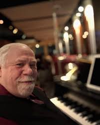 Moss Stanley (@moss_stanley) • Instagram photos and videos