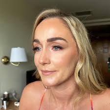 Fresh skin & a golden hue 🍯 #makeup #beauty #spring #springmakeup  #maccosmetics #anastasiabeverlyhills #narscosmetics #hudabeauty #mua  #instagood #instamakeup #charlottetilbury #hourglasscosmetics #Surrey  #smithcosmetics #zoevacosmetics #kvdbeauty ...