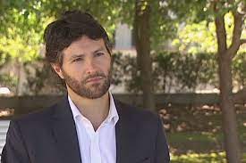 In 2019 he was sworn in as the first minister for customer service. Victor Dominello Abc News Australian Broadcasting Corporation