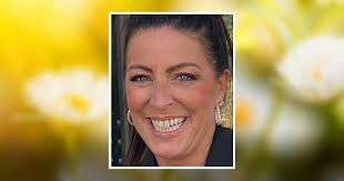 Leslie Sue's Instagram, Twitter & Facebook