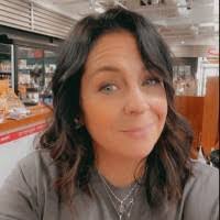 Lara Osborne's Instagram, Twitter & Facebook