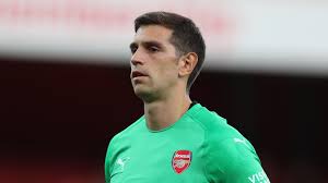 Latest on aston villa goalkeeper emiliano martínez including news, stats, videos, highlights and more on espn. Martinez Open To Arsenal Departure With 10 Teams Interested Goal Com