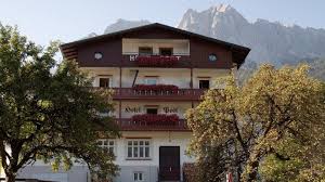 Looking for a cheap hotel in grainau? Hotel Garni Post Grainau Grainau Holidaycheck Bayern Deutschland