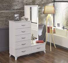 Farklı aksesuarlarla zenginleştireceğiniz şifonyer modellerine. Boy Aynali Sifonyer Modelleri Fiyatlari Aynali Komodinler 2020