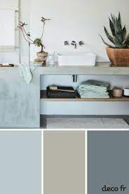 Vous avez prévu de rénover ou de re décorer votre salle de bains cette année ? Salle De Bains Les Couleurs Tendance 2018 Salle De Bain Tendance Designs De Petite Salle De Bains Couleur Salle De Bain