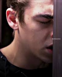 Hardin Shows His Friends The Sheets