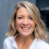 Jill Lanham's Instagram, Twitter & Facebook