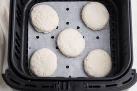 Preheat air fryer to 340 degrees f for 5 minutes. Air Fryer Biscuits Frozen Refrigerated Pinkwhen