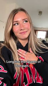 why is the quality of this video actual garbage #throneofglass  #kingdomofash #aelingalathynius #sarahjmaas #booktok #booktokfyp  #crownsofnyaxia #theashesandthestarcursedking #booktokfyp ...