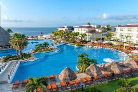 The moon palace cancun has to be one of the largest resorts in the riviera maya and cancun area. Moon Palace Cancun Riviera Maya Transat