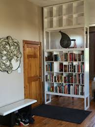 55 Kallax Regal Ideen Als Raumteiler Kleiderschrank Garderobe Und Co Ikea Regale Kallax Raumteiler Idee Wohnung Buech In 2020 Shelves Apartment Bookshelves Kallax