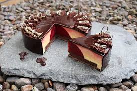 Rezept Passionsfrucht Mousse Torte Mit Himbergeleekern Mousse Kuchen Tortendeko Einfache Kokosmakronen