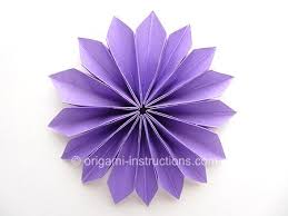 Do some handmade to decorate your house !!! Decorate Your Home With These Beautiful Origami Flowers