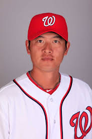 Derek Lowe's arm, bat help propel Atlanta Braves