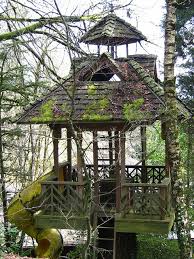 Awesome Tree Fort Tree House Plans Tree Fort Tree House