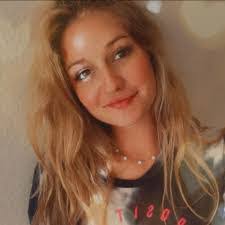 Ashley Mccane's Instagram, Twitter & Facebook