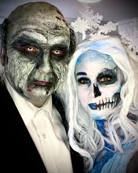 Are some of your best friends Witches?? 😃Well then this is the piece for  you! 🧙‍♀️🎃👻 class and epattern are available now at www.hollyhanley.ca .  . . #halloweenart #halloween #art #inktober #spooky #