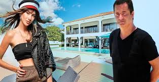Acun ilıcalı'nın miami'deki 6 milyon dolarlık malikanesi yapımcı, sunucu ve kanal sahibi acun ilıcalı aldığı malikane sonrası miami jet sosyetesine katılıyor. Acun Ilicali 50 Milyonluk Evini Satti Haberin Var Mi