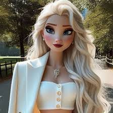 Penny Lytle's Instagram, Twitter & Facebook