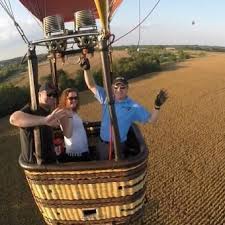 Watching thunder over louisville has now been a family tradition since we move to louisville from texas in 2011. Couple S Hot Air Balloon Ride In Kentucky Hot Air Balloon Rides Balloon Rides Cloud 9 Living