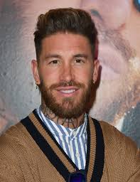 MAISON DE STARS Sergio Ramos : Ascenseur, 2 piscines, sauna, l'ancien  joueur du PSG met en vente son incroyable maison