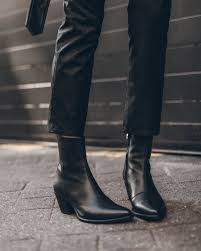 MIKUTA | The Black Leather Ankle Boots