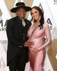Jimmie Allen Hints That He S Planning A Summer Wedding