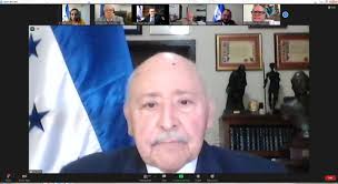 Como parte de las actividades conmemorativas al Bicentenario de  Independencia, la Cancillería, con la participación del embajador emérito Rafael  Leiva Vivas, realizó una conferencia sobre la historia de la diplomacia en  el