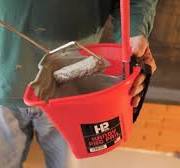 Handy Paint Pro Pail, Holds 1/2 Gallon of Paint or Stain, Accommodates up  to a 6 1/2 inch Mini-Roller and 3 inch Brush
