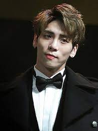 2月22日，key 分享了貼有 shinee 與真露燒酒合作標籤的瓶子，說：「嘿，真的嗎!？#真露 #真露isback #shineeisback」之後跟溫流. Shinee é˜é‰‰å¥½èµ° åˆ¥è¼•å¿½æœ‹å‹çš„ä¸€å¥ æˆ'å¥½ç´¯ é€™å¯èƒ½æ˜¯ä»–è‡ªæ®ºå‰çš„æœ€å¾Œæ±‚æ•' Vidaorange