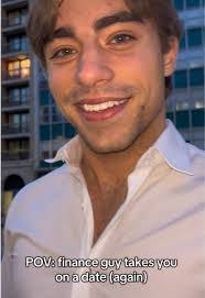 Aimee Fleck's Instagram, Twitter & Facebook