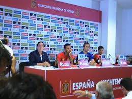 Zinedine zidane habla en conferencia de prensa antes de viajar a zaragoza para afrontar el partido de octavos de final de copa del rey. Rueda De Prensa De La Seleccion Espanola Y Entreno En El Estadio Reino De Leon Https Www Leon7dias Noticias De Leon Leon7dias Diario Digital De Noticias Y Actualidad De Leon Leon7dias Com