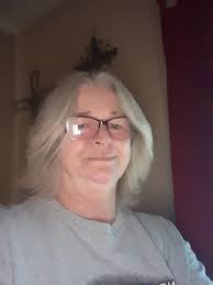 Discussion of a 1970s song with lyrics 'been 14 days' and 'do you know what  I mean'