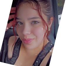 La conversación volvió a encenderse luego de la aparición de Nadia  Ferreira, actual esposa de Marc Anthony, en la gala de Premios Juventud  celebrada ayer. La modelo paraguaya acaparó miradas con su