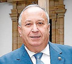 desfile de cofradías y 17 procesiones en semana santa