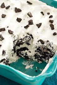 There's a yummy oreo crust at the bottom. No Bake Oreo Cake 4 Ingredient Oreo Icebox Cake Kitchen Gidget