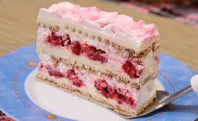 Za spremanje torte neophodno je pripremiti brašno, šećer, kakao, kiselu vodu, ulje, prašak za pecivo, sok, puding, margarin, kompot i biljnu slatku pavlaku. Pin On Torte