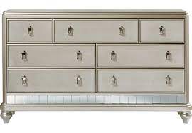 Sofia vergara introduces her furniture collection at rooms to go and suggests that you will believe in love at first sight when you see the price of her five piece bedroom set. Sofia Vergara Collection Paris Silver 5 Pc Queen Bedroom Review
