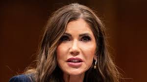 Rafael Nadal Finds Support In Girlfriend Xisca, Sister Isabel And Mother  Ana Maria