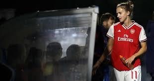 May 26, 2021 · arsenal and lyon are in talks over a deal that could see the england forward nikita parris return to the women's super league and take vivianne miedema in the other direction. Vivianne Miedema The Record Breaking Striker Who Shies Away From The Spotlight 90min