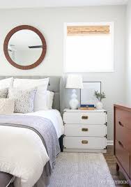However, gray owl is a finicky color so it's important to sample the color first in the space to make sure that it will work. Awesome Decorations Owl Bedroom Decorating Ideas