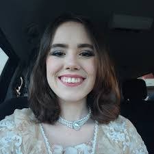 Anastasia Starr's Instagram, Twitter & Facebook