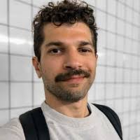 To anyone working in the health tech space (especially startups), connect  with Robyn for her expert legal counsel in tech innovation & procurement!